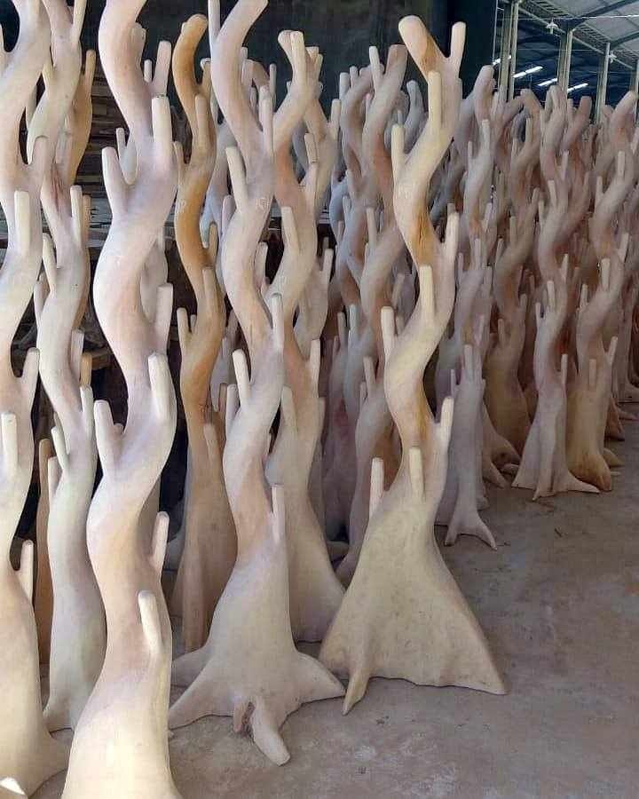 Wooden Root Hangers: 5 Reasons Luxury Eco-Resorts Choose Teak